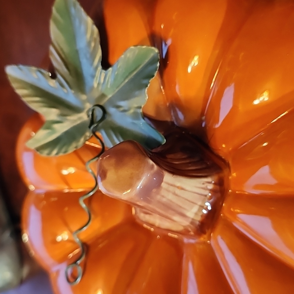 Glazed Ceramic Pumpkin - FALL DECOR Halloween - Jack-O-Lantern - Picture 3 of 5
